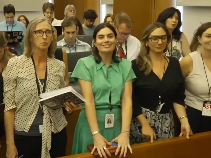 Lindsay Clancy Reporter Who Gave Creepy Grin: Vanity Fair Essay About Trial Cancelled
